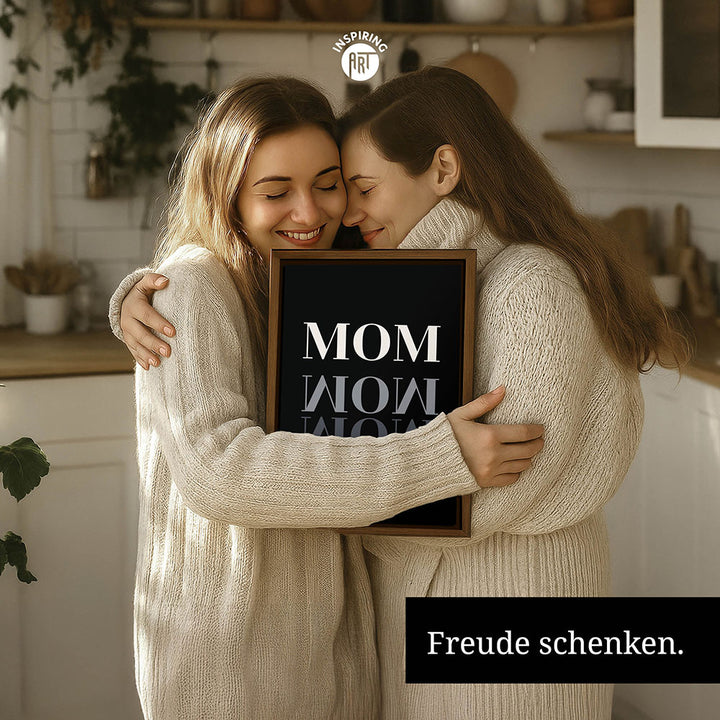 "Mom-Wow" - Leinwandbild in Schwarz-Weiß