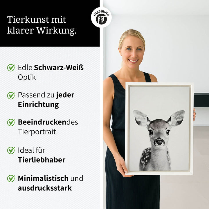 Leinwandbild: Tierporträt Reh "Hazel" in Schwarz-Weiß