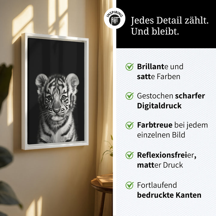 Leinwandbild: Tierporträt junger Tiger "Zuko" in Schwarz-Weiß