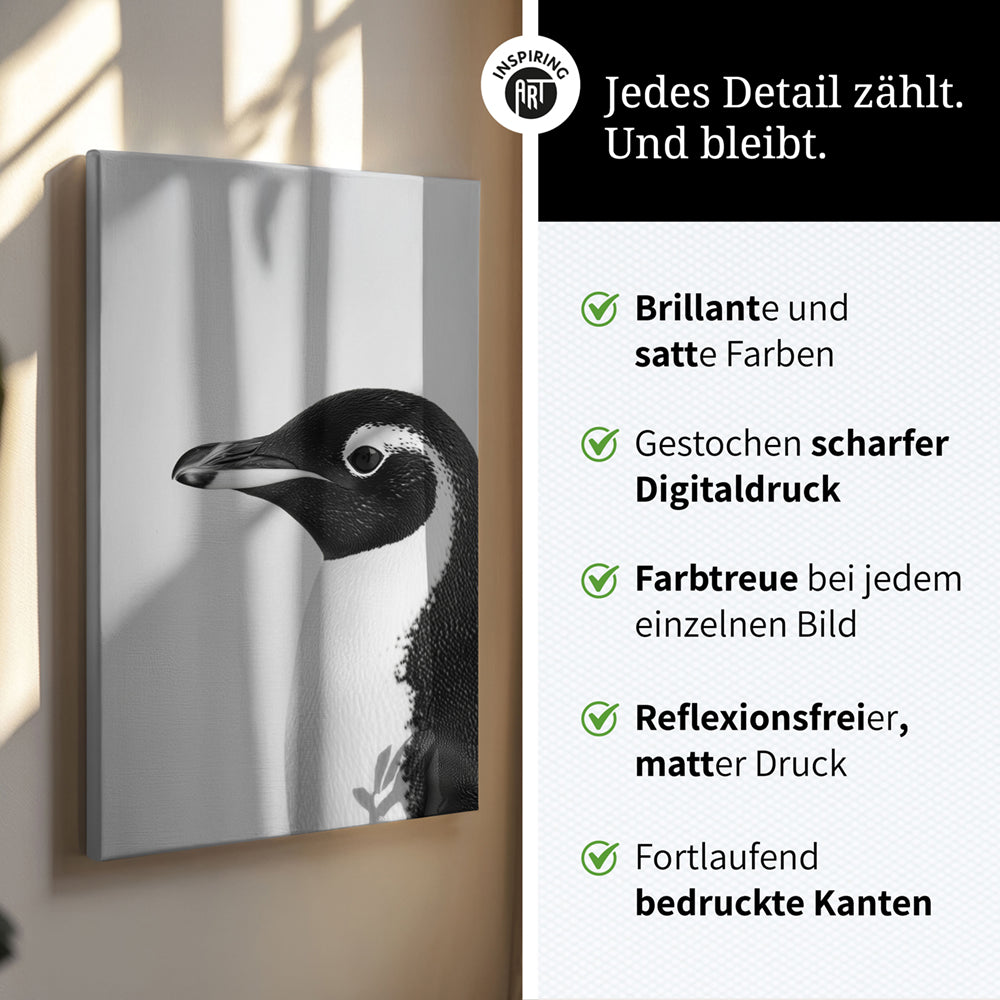 Leinwandbild: Tierporträt Pinguin "Marble" in Schwarz-Weiß