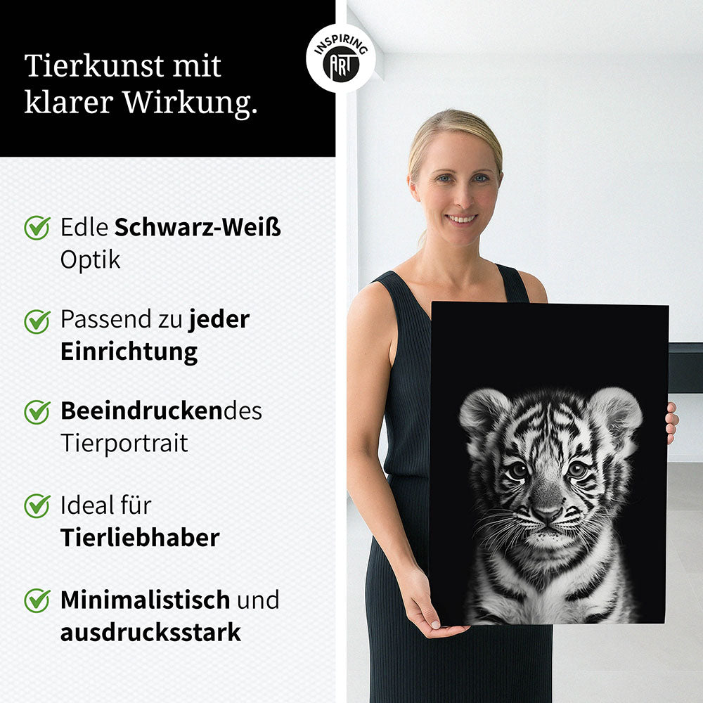 Leinwandbild: Tierporträt junger Tiger "Zuko" in Schwarz-Weiß