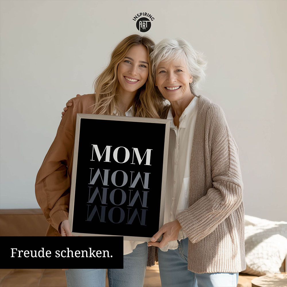 "Mom-Wow" - Poster in Schwarz-Weiß