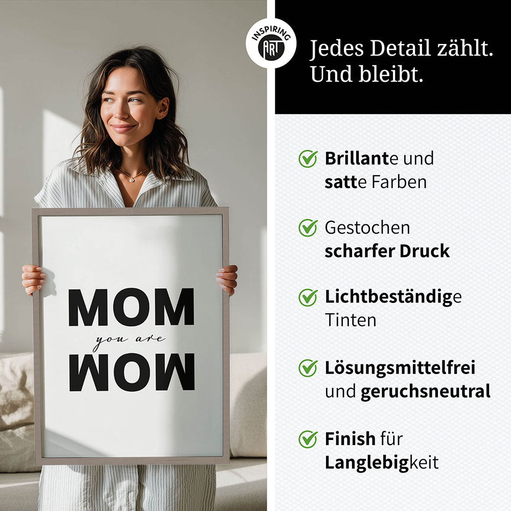 "Mom you are wow" - Poster in Weiß-Schwarz