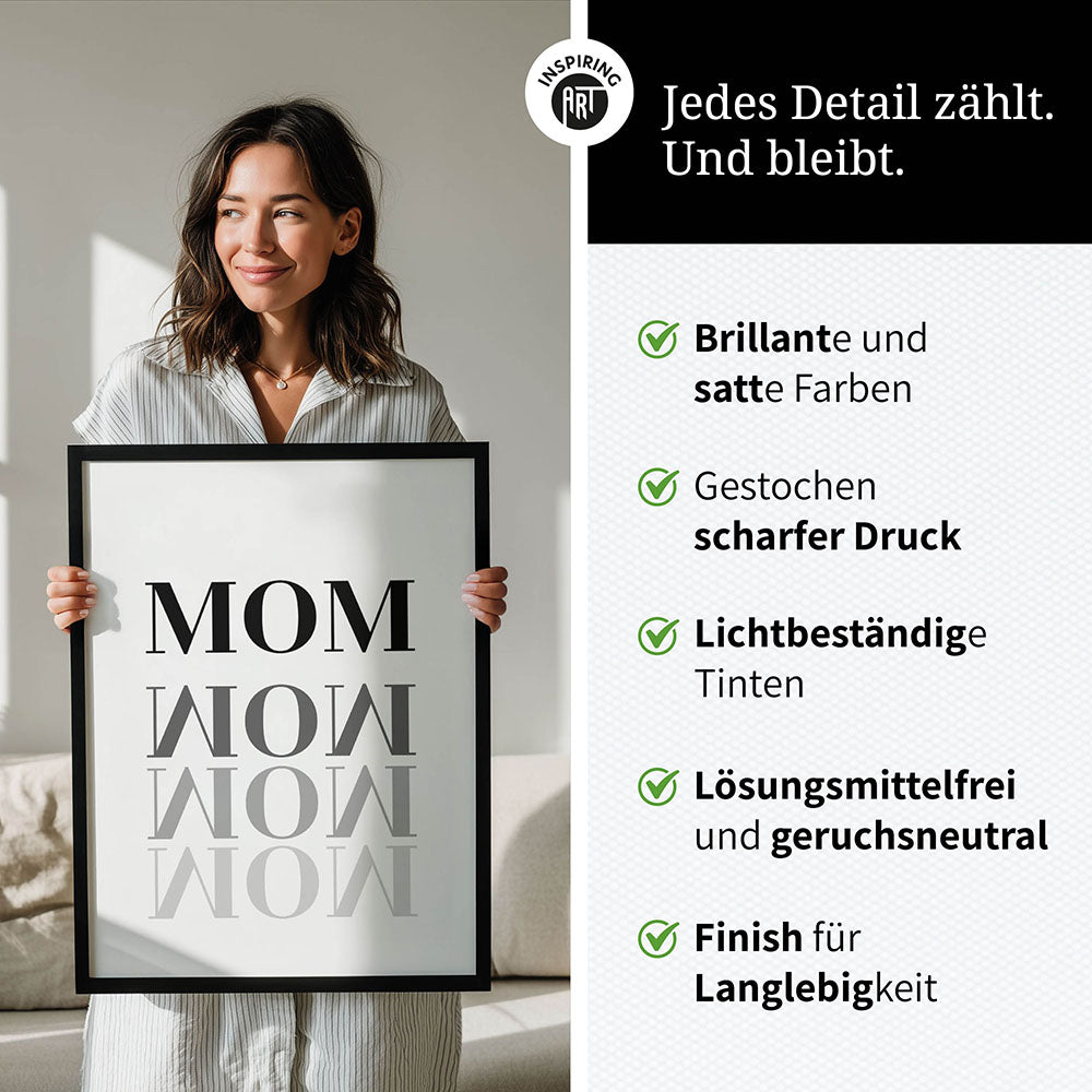 "Mom-Wow" - Poster in Weiß-Schwarz