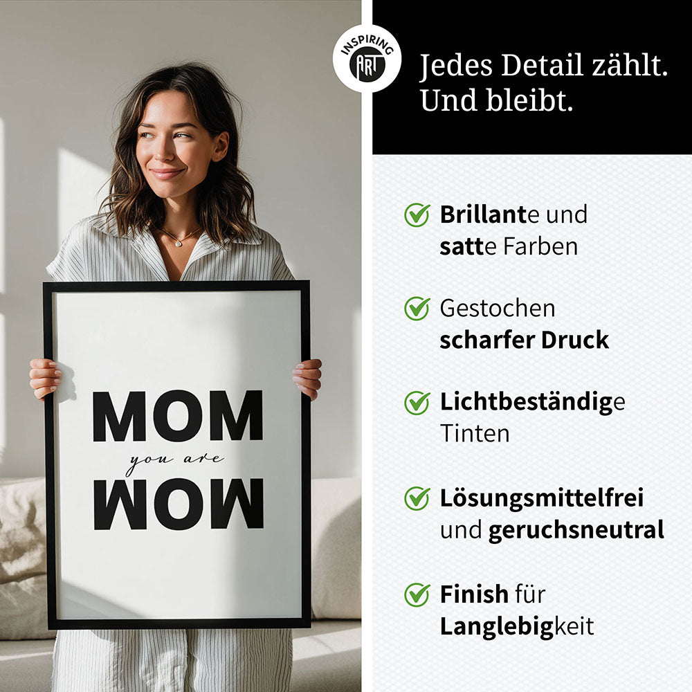 "Mom you are wow" - Poster in Weiß-Schwarz