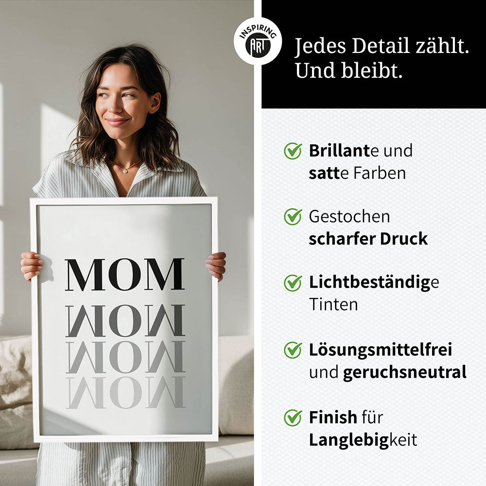 "Mom-Wow" - Poster in Weiß-Schwarz