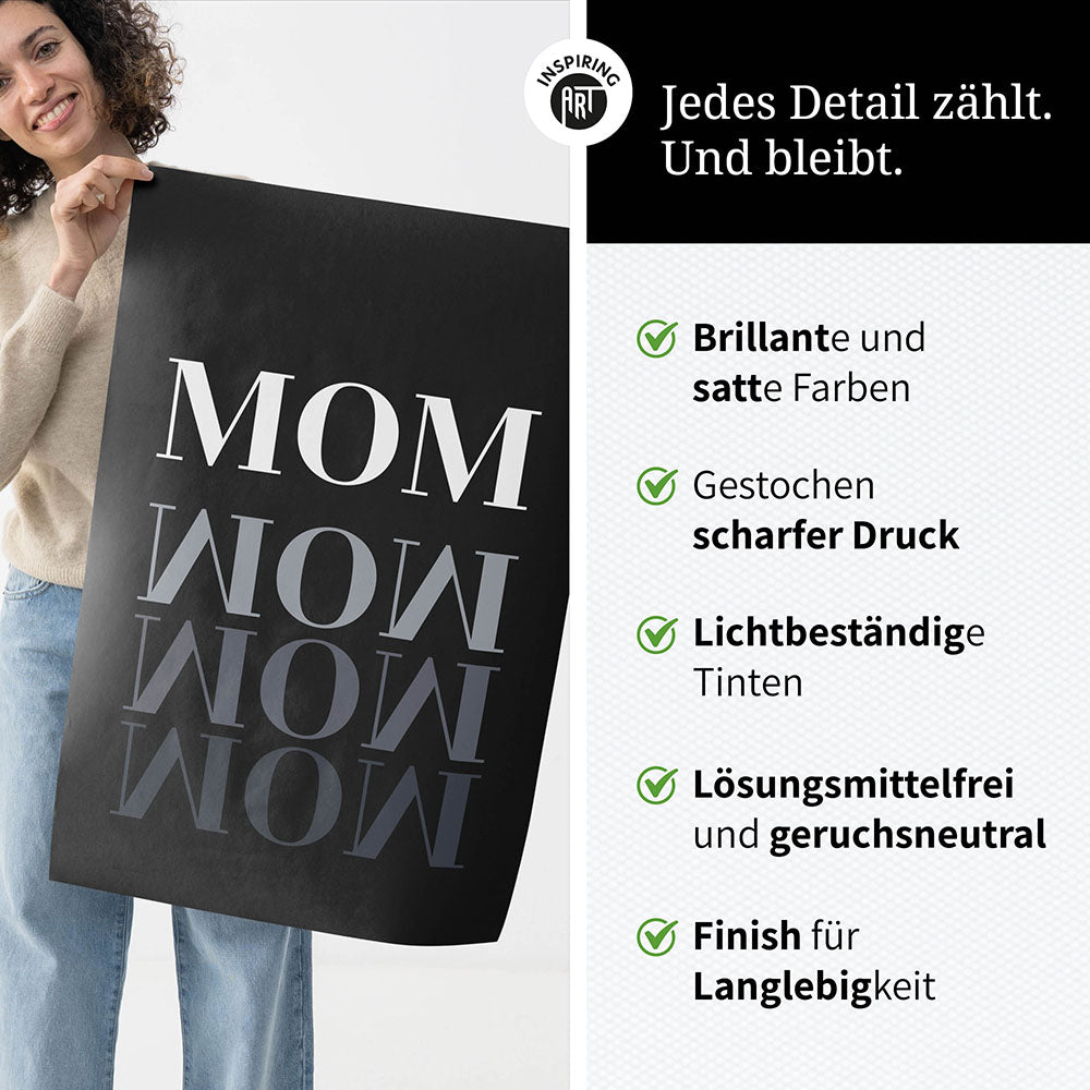 "Mom-Wow" - Poster in Schwarz-Weiß