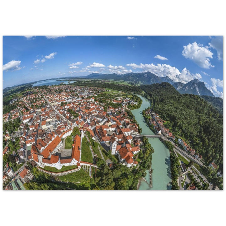 Füssen mit historischer Altstadt, Hohes Schloss, Kloster St. Mang, Lech, Kalvarienberg und Forggensee – Poster Seidenmatt Panorama – Füssen – ohne Rahmen