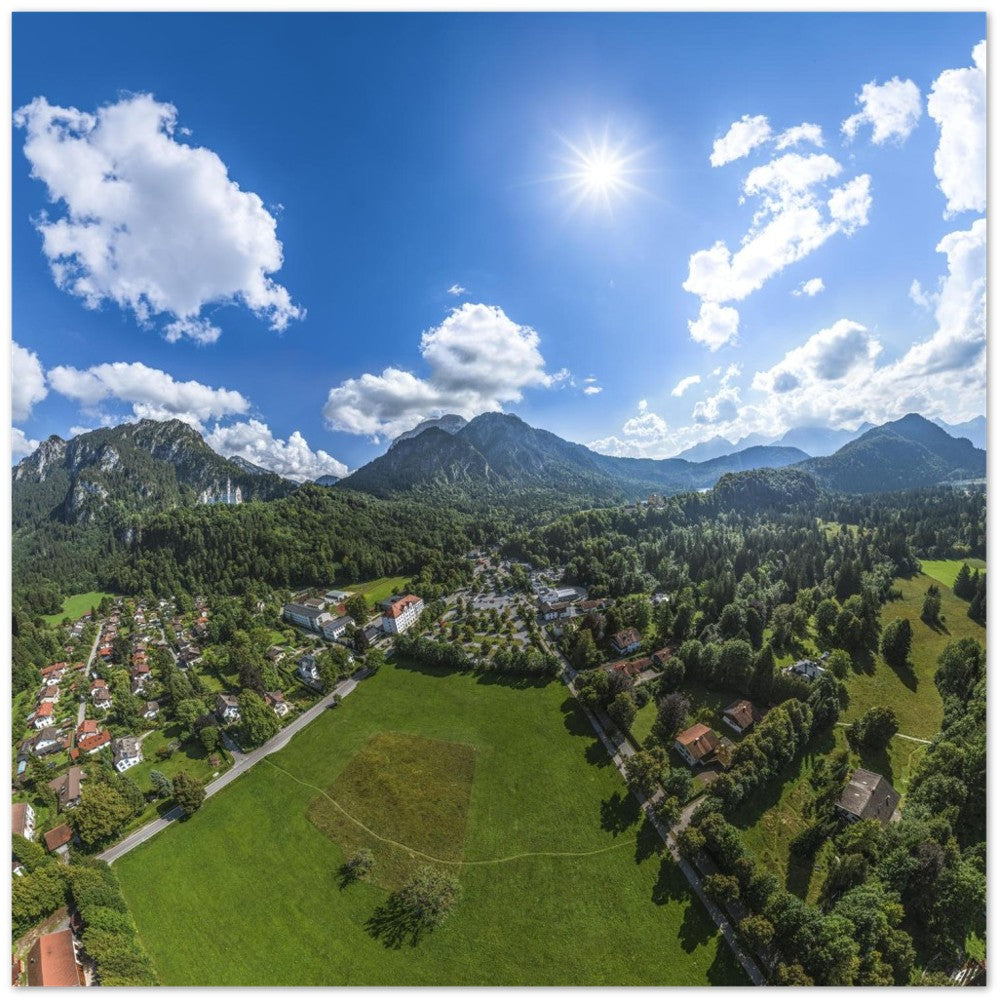Hohenschwangau vor den Bayerischen Alpen mit Schloss Neuschwanstein – Poster Seidenmatt Panorama – Neuschwanstein – ohne Rahmen