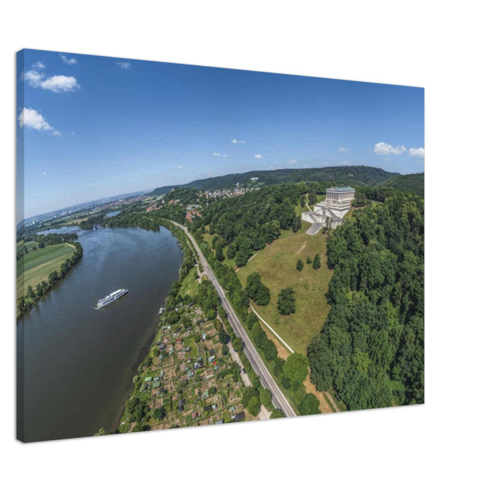 Walhalla Gedenkstätte mit Donau und Anlegestelle bei Donaustauf – Leinwand Panorama – Walhalla