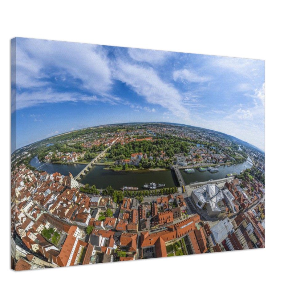 Regensburg mit Niedermünster, Donau, Steinerne Brücke, Eiserne Brücke und Haus der Bayerischen Geschichte – Leinwand Panorama – Regensburg